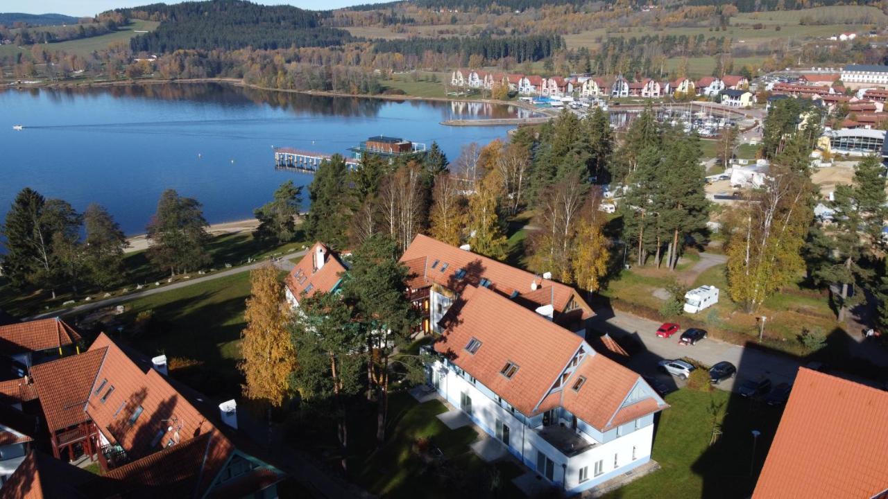 Lipno Beach Side - Riviera Apartment Lipno nad Vltavou Bagian luar foto